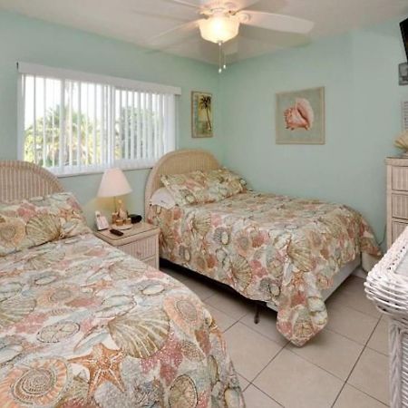 Madeira Beach Tropic Breeze Unit 17 Second Floor Villa St. Pete Beach Exterior photo