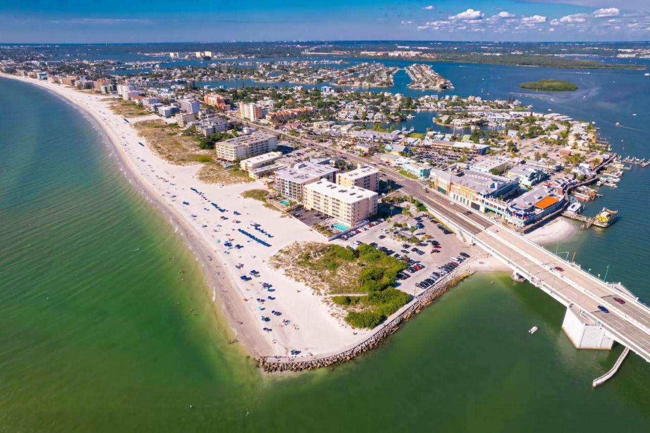 Madeira Beach Tropic Breeze Unit 17 Second Floor Villa St. Pete Beach Exterior photo