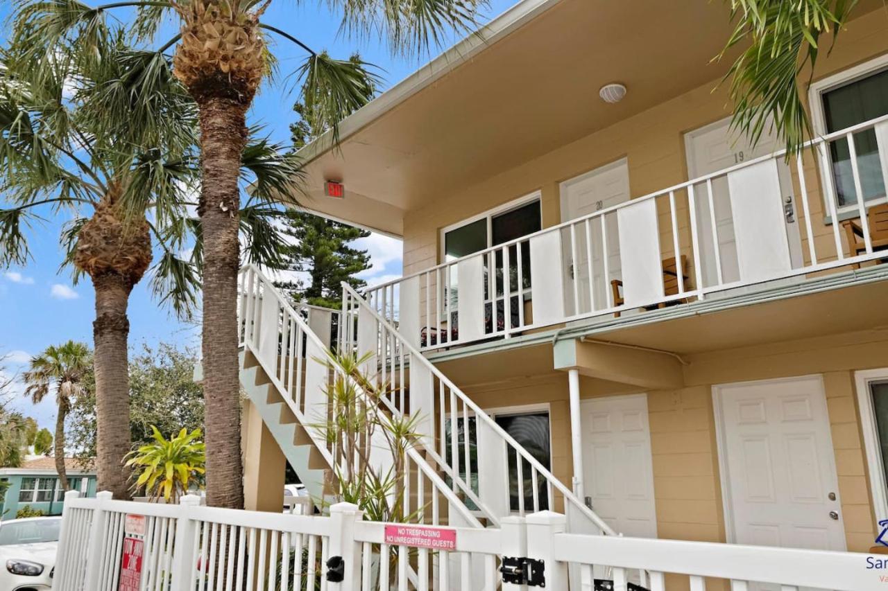 Madeira Beach Tropic Breeze Unit 17 Second Floor Villa St. Pete Beach Exterior photo