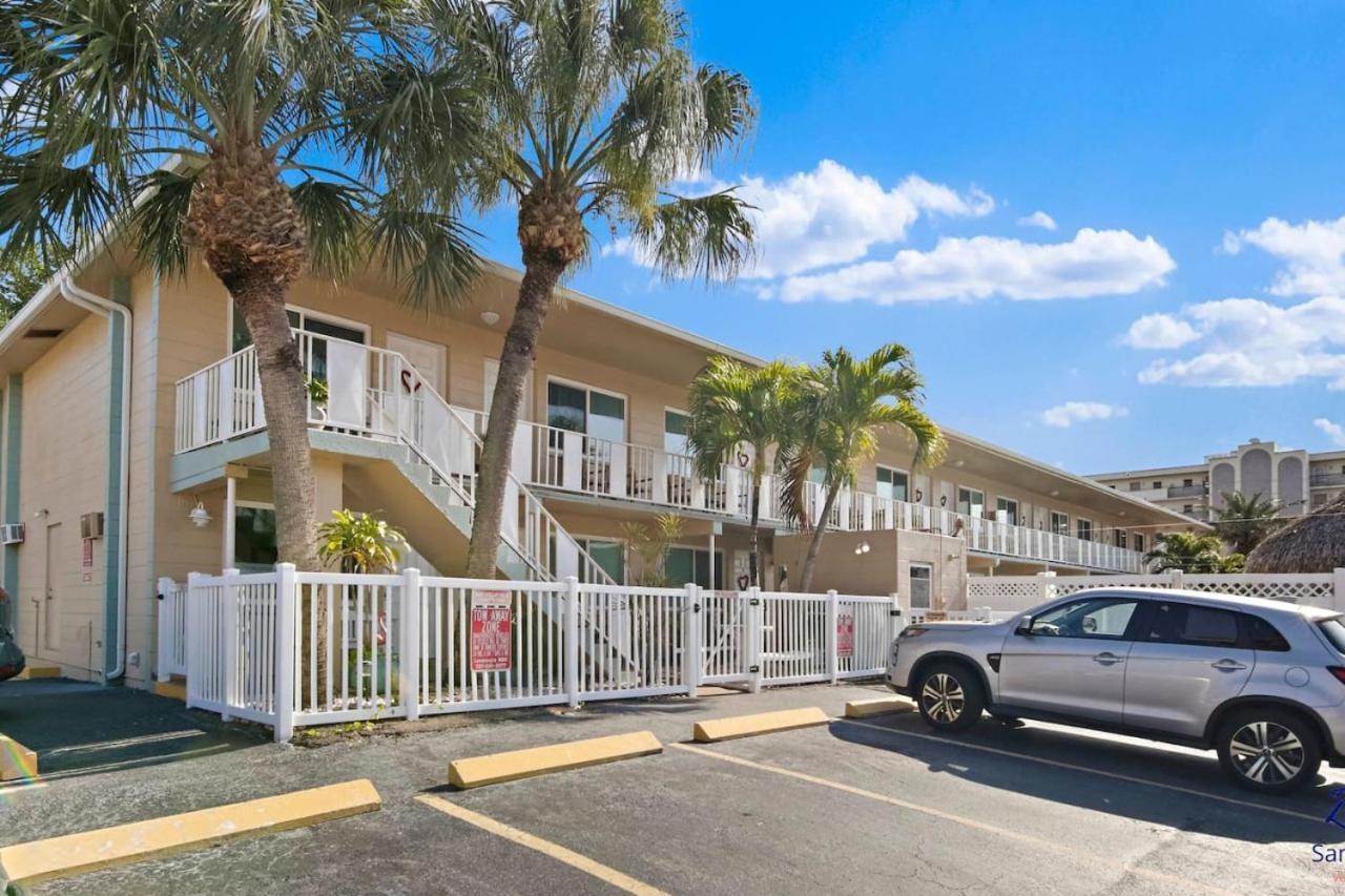 Madeira Beach Tropic Breeze Unit 17 Second Floor Villa St. Pete Beach Exterior photo